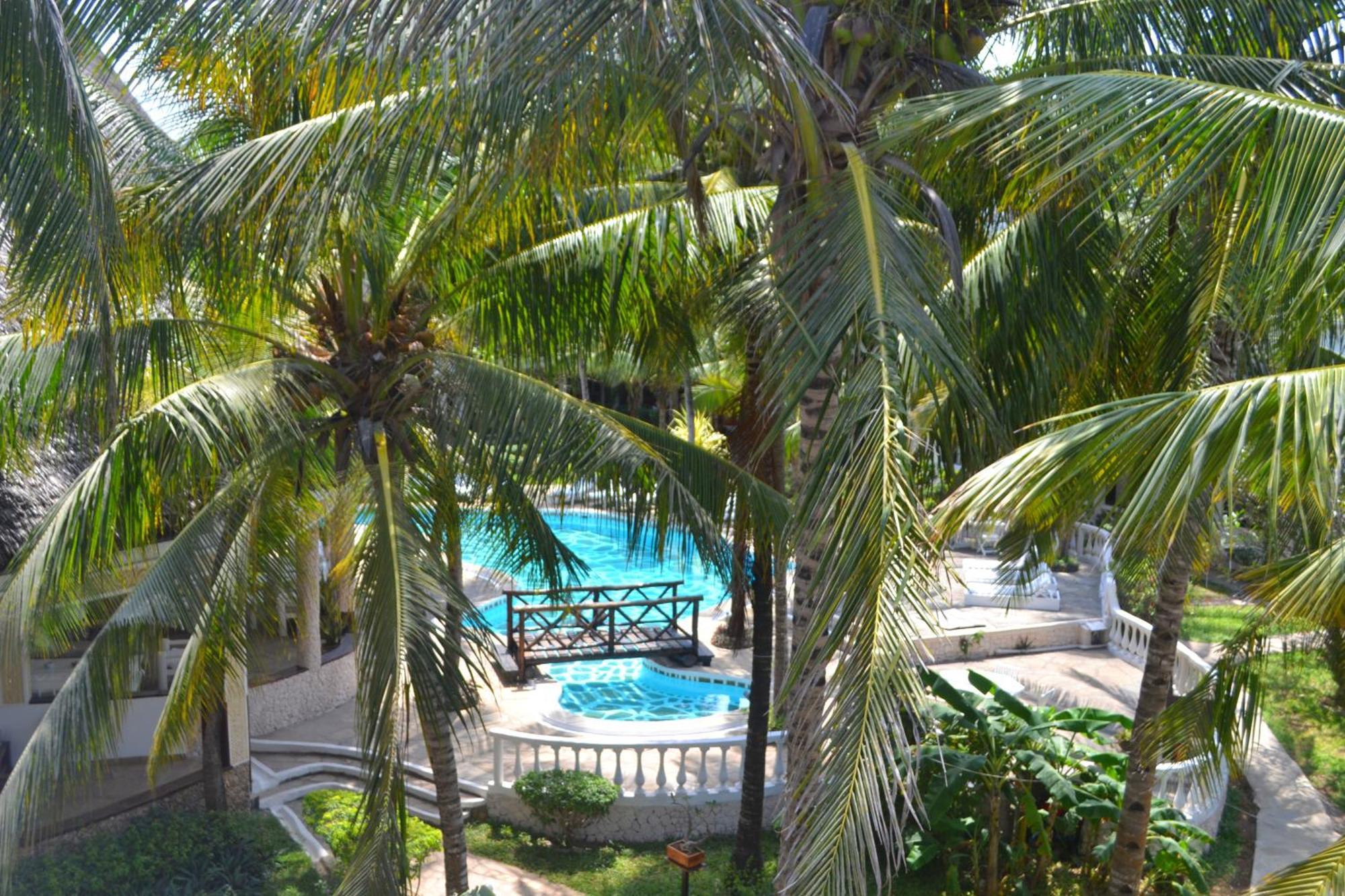 Отель Aquarius Club Ватаму Экстерьер фото